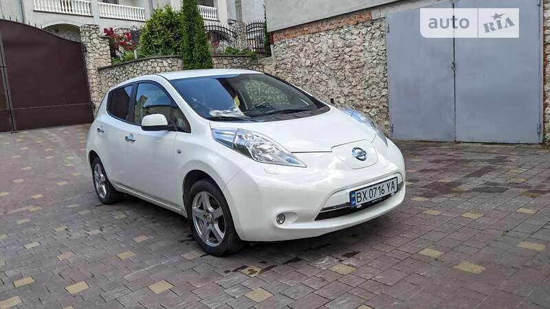 Хетчбек Nissan Leaf 2016 в Тернополі