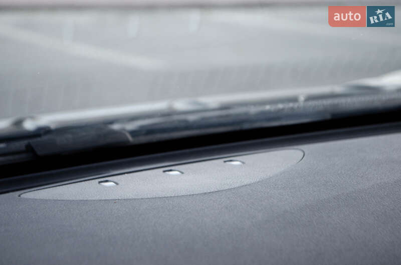 Хетчбек Nissan Leaf 2015 в Хмельницькому