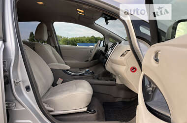 Хетчбек Nissan Leaf 2012 в 