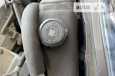 Хетчбек Nissan Leaf 2012 в 