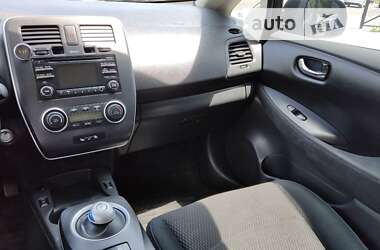 Хэтчбек Nissan Leaf 2014 в 