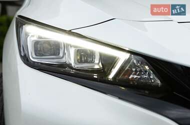 Хэтчбек Nissan Leaf 2020 в 