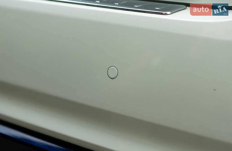 Хэтчбек Nissan Leaf 2020 в Стрые