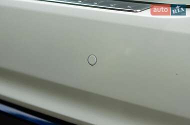 Хэтчбек Nissan Leaf 2020 в 