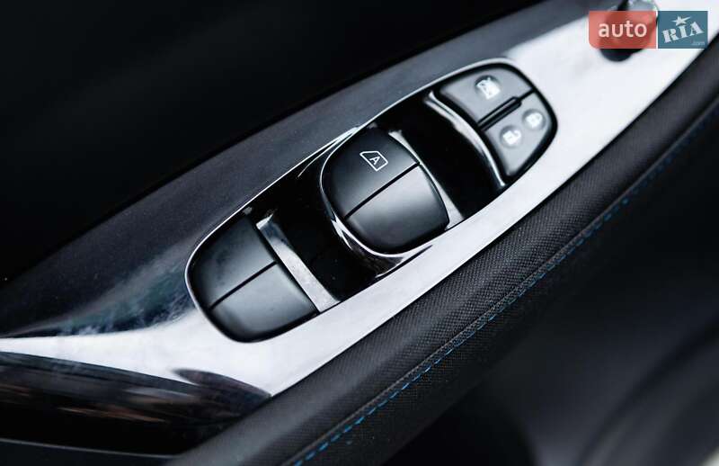 Хэтчбек Nissan Leaf 2020 в Стрые