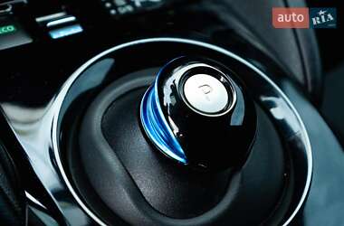 Хэтчбек Nissan Leaf 2020 в 