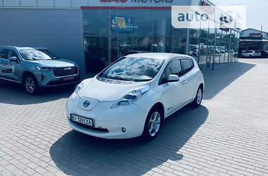 Хетчбек Nissan Leaf 2013 в Полтаві