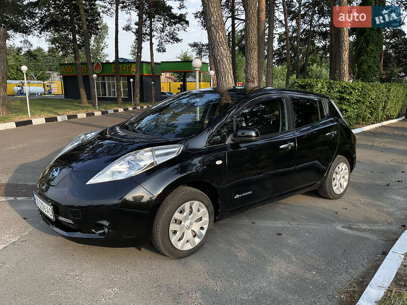Хэтчбек Nissan Leaf 2015 в Житомире фото 3 Хэтчбек Nissan Leaf 2015 в Житомире