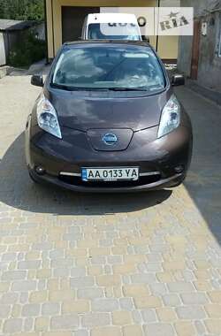 Хэтчбек Nissan Leaf 2016 в Киеве