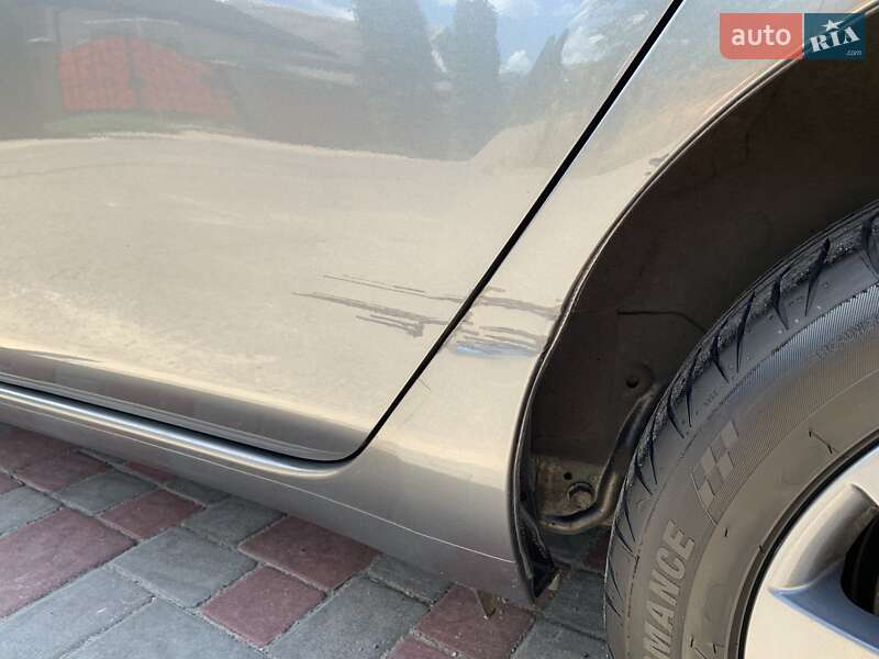 Хэтчбек Nissan Leaf 2014 в Кривом Роге фото 26 Хэтчбек Nissan Leaf 2014 в Кривом Роге