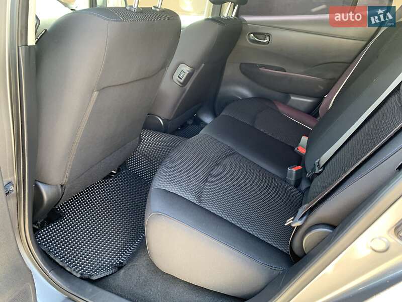Хэтчбек Nissan Leaf 2014 в Кривом Роге фото 15 Хэтчбек Nissan Leaf 2014 в Кривом Роге