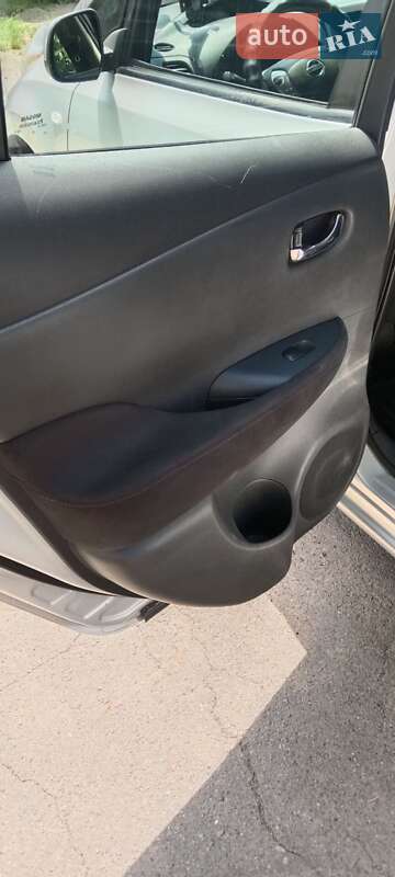 Хэтчбек Nissan Leaf 2013 в Виннице фото 12 Хэтчбек Nissan Leaf 2013 в Виннице