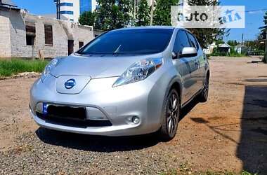 Хетчбек Nissan Leaf 2015 в Житомирі