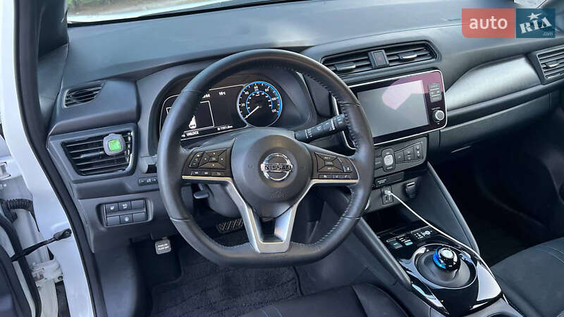 Хетчбек Nissan Leaf 2020 в Києві