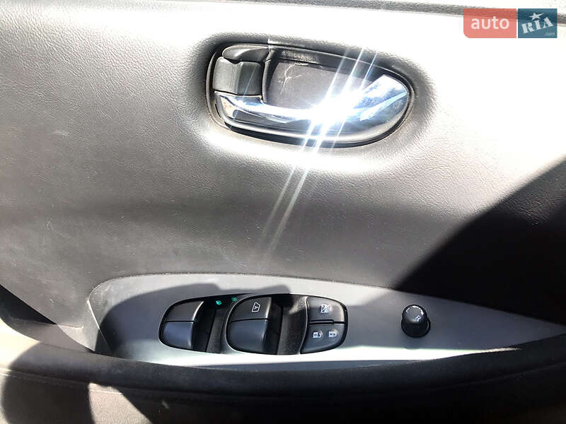 Хэтчбек Nissan Leaf 2014 в Львове фото 16 Хэтчбек Nissan Leaf 2014 в Львове