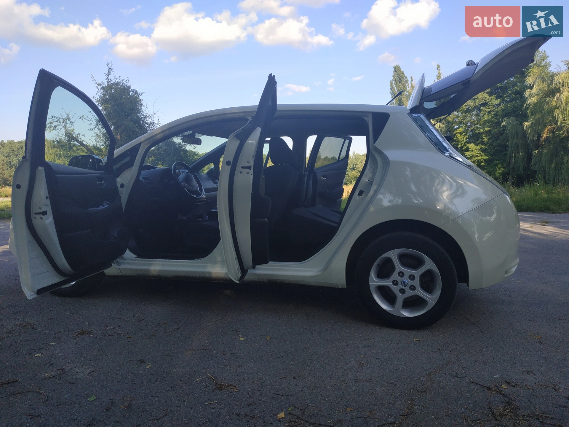 2013 Nissan Leaf - мініатюра 12
