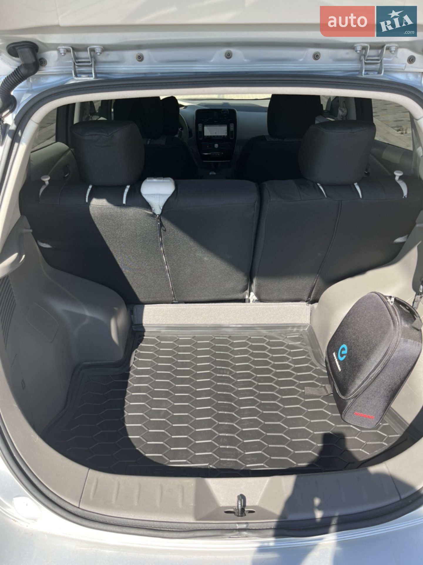2015 Nissan Leaf - мініатюра 14