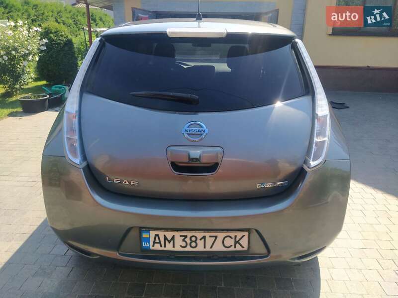 Хэтчбек Nissan Leaf 2013 в Житомире