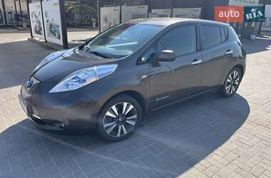 Хэтчбек Nissan Leaf 2016 в Полтаве