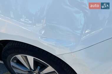 Хэтчбек Nissan Leaf 2014 в Буче