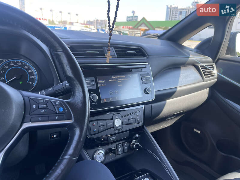 Хэтчбек Nissan Leaf 2019 в Одессе