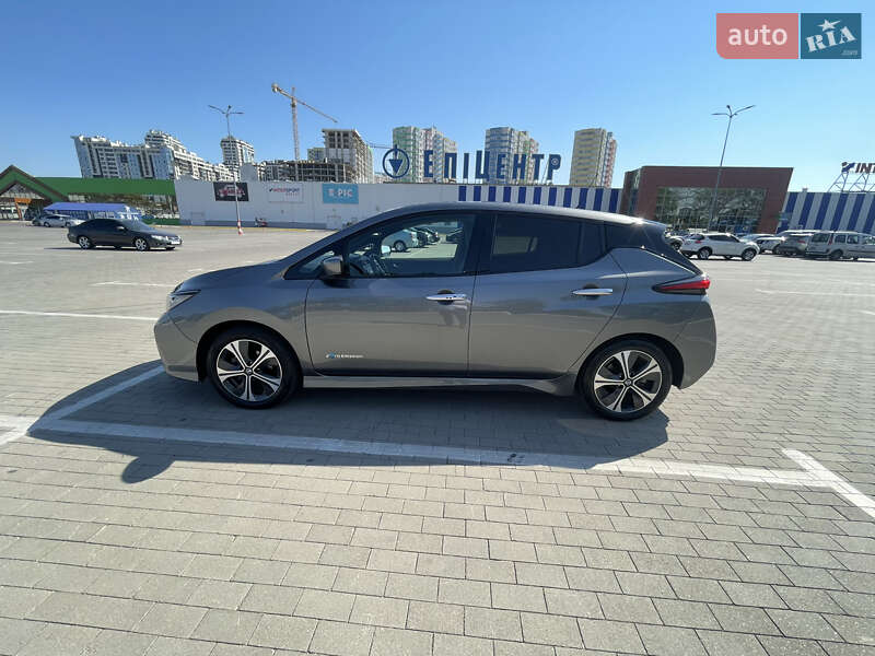 Хэтчбек Nissan Leaf 2019 в Одессе