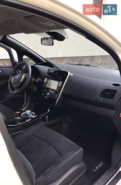 Хетчбек Nissan Leaf 2017 в 