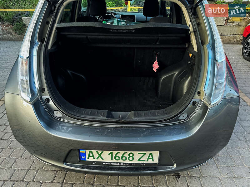 Хетчбек Nissan Leaf 2013 в Харкові фото 30 Хетчбек Nissan Leaf 2013 в Харкові