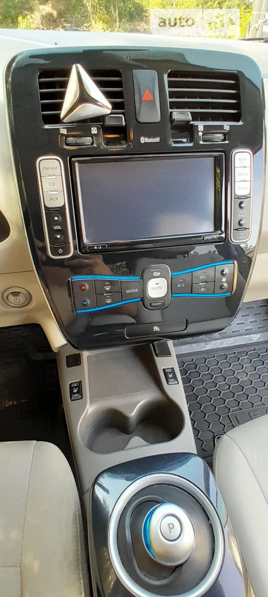 2012 Nissan Leaf - мініатюра 23