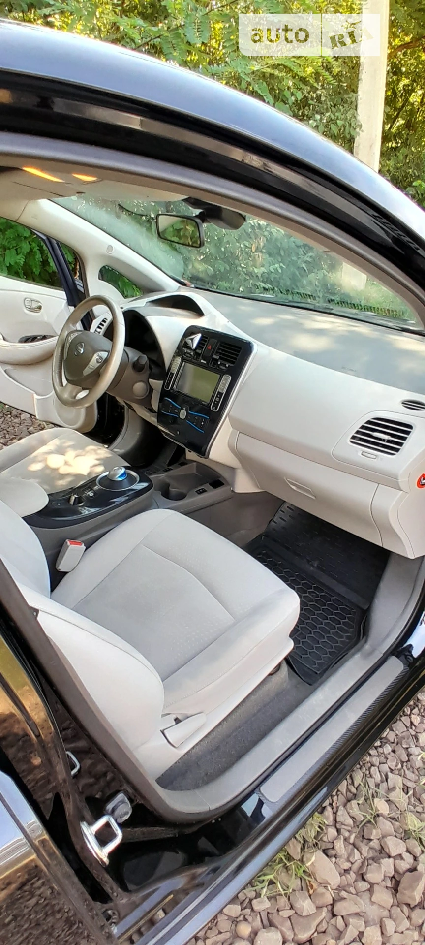 2012 Nissan Leaf - мініатюра 17