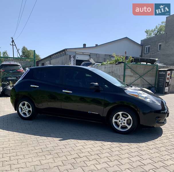 Хетчбек Nissan Leaf 2013 в Львові