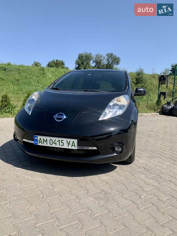 Хетчбек Nissan Leaf 2013 в Львові
