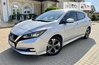 Хетчбек Nissan Leaf 2019 в Чорноморську