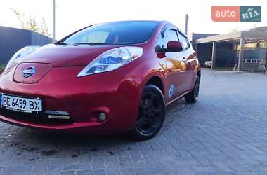 Хэтчбек Nissan Leaf 2011 в Николаеве