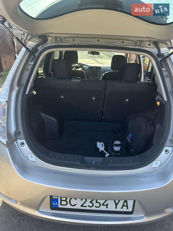 Хетчбек Nissan Leaf 2014 в Львові