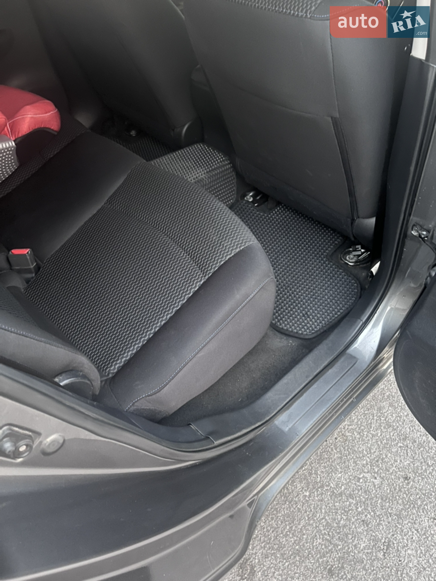 2017 Nissan Leaf - мініатюра 12