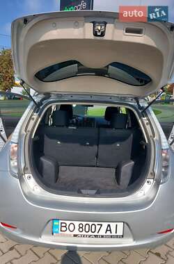 Хэтчбек Nissan Leaf 2015 в Тернополе