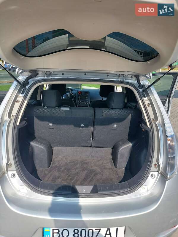 Хэтчбек Nissan Leaf 2015 в Тернополе фото 6 Хэтчбек Nissan Leaf 2015 в Тернополе
