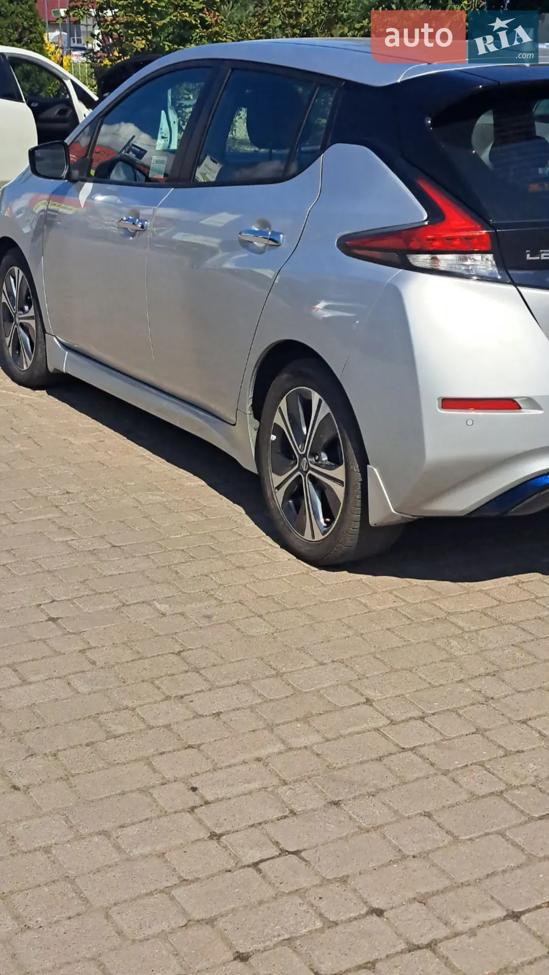 2020 Nissan Leaf - мініатюра 12