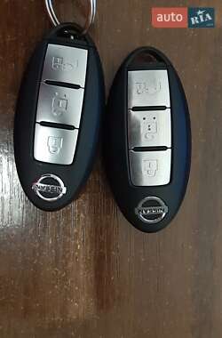 Хэтчбек Nissan Leaf 2015 в Луцке