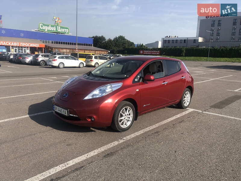 Хетчбек Nissan Leaf 2012 в Львові