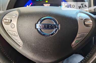 Хэтчбек Nissan Leaf 2016 в Полтаве