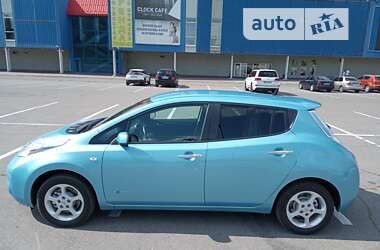 Хетчбек Nissan Leaf 2016 в Кременчуці