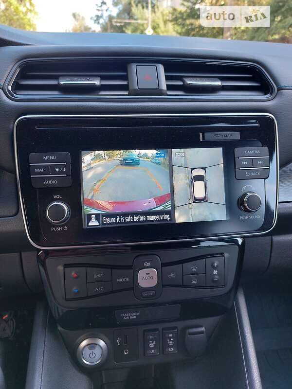 Хетчбек Nissan Leaf 2018 в Києві