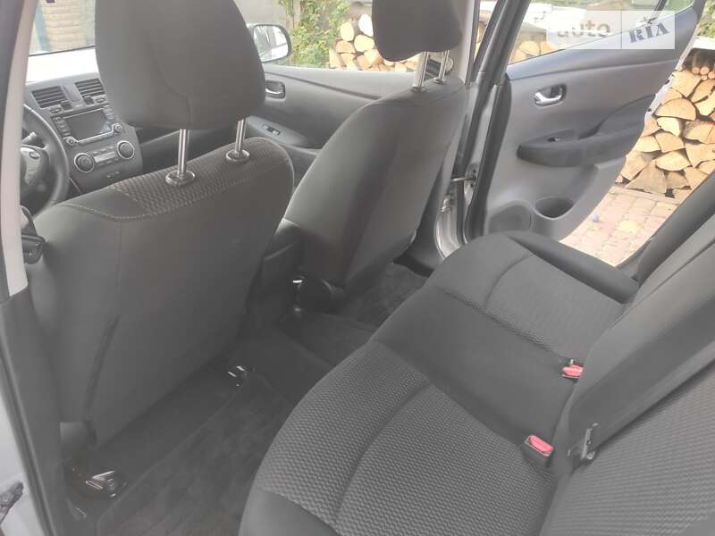 Хэтчбек Nissan Leaf 2016 в Виннице