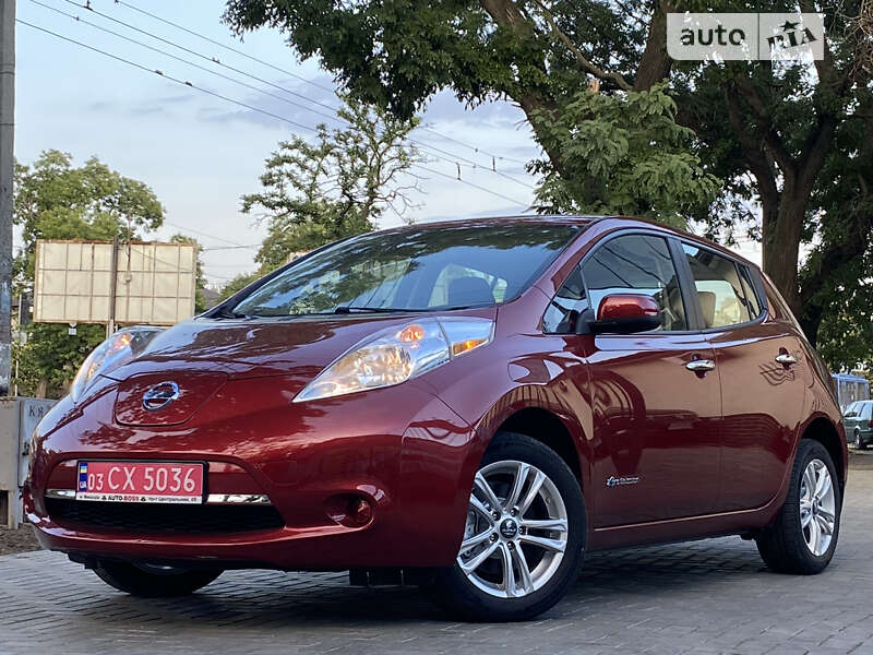 Хэтчбек Nissan Leaf 2014 в Николаеве