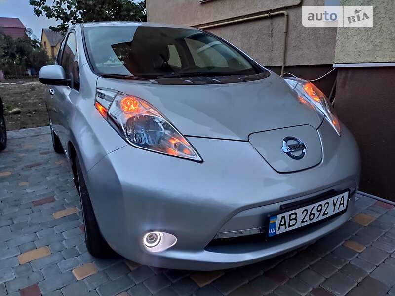 Хэтчбек Nissan Leaf 2016 в Виннице
