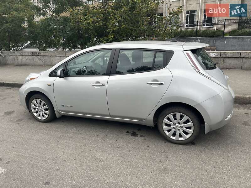 Nissan Leaf 2015