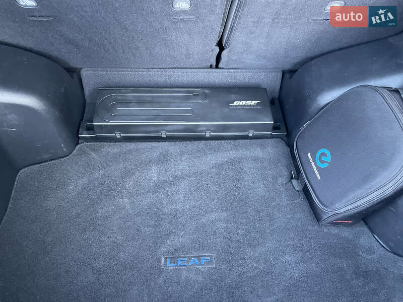 Хэтчбек Nissan Leaf 2016 в Черкассах