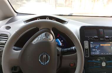 Хэтчбек Nissan Leaf 2012 в Кривом Роге